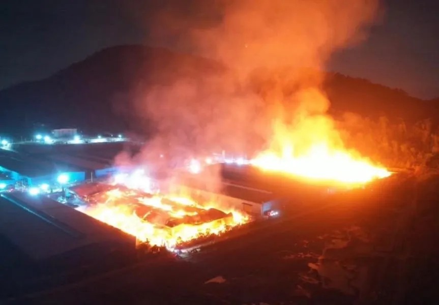 Lending a hand in crisis: Prinx Chengshan Thailand rushes to the rescue of Chinese-funded enterprise in fire, demonstrating its responsibility